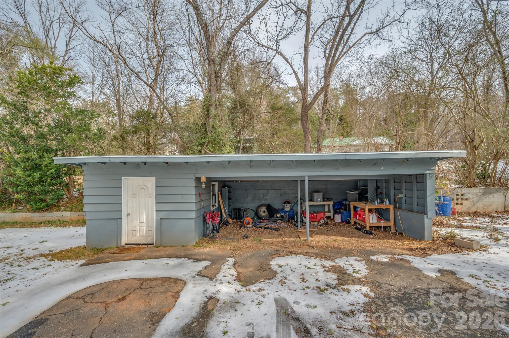 1685 Lynn Road — Columbus