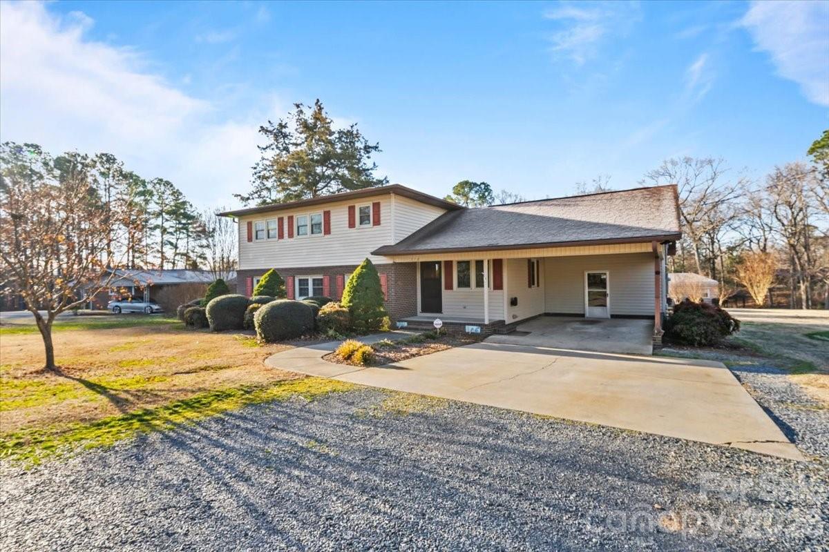 372 Holly Hills Drive — Troy