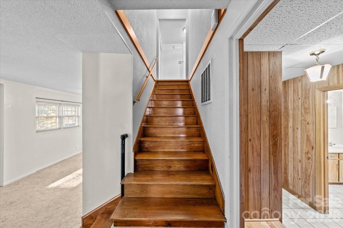372 Holly Hills Drive — Troy