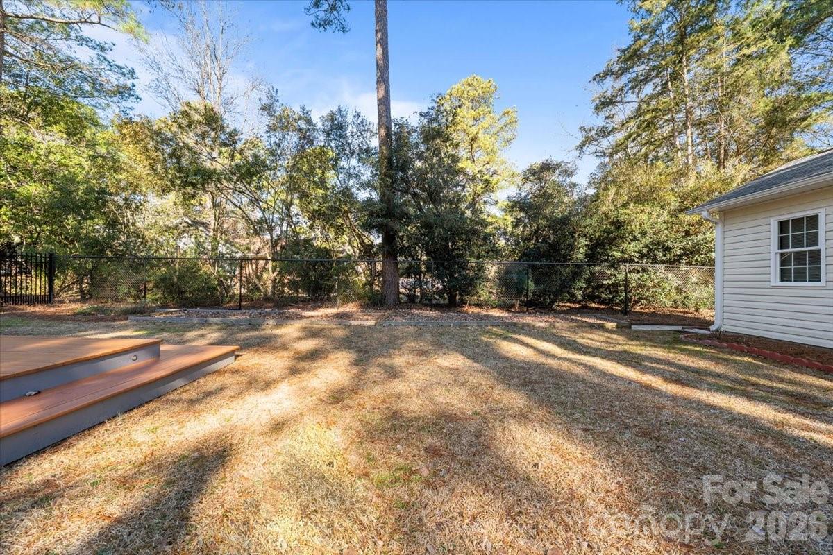 7980 Glasgow Drive — Laurinburg