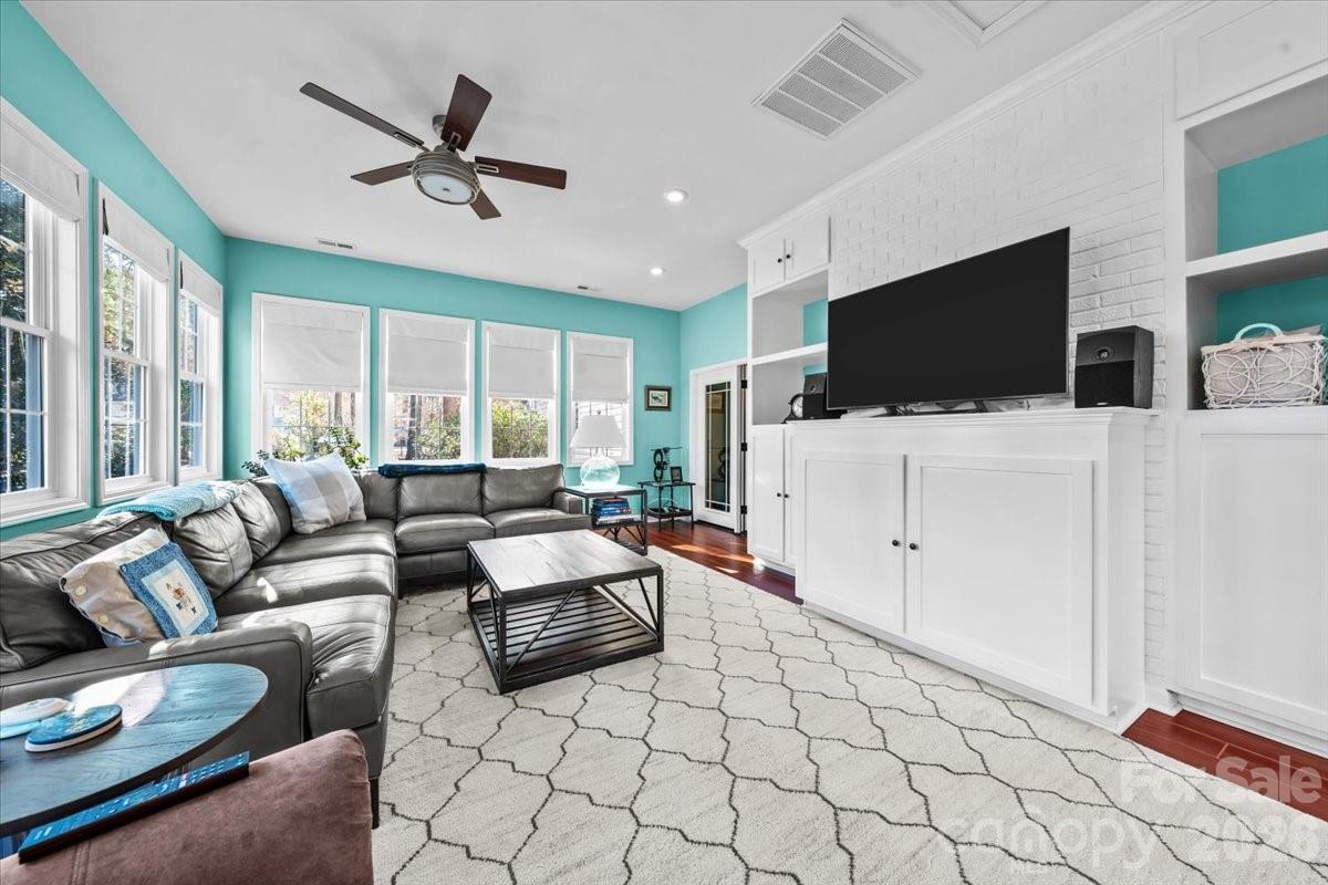 7980 Glasgow Drive — Laurinburg