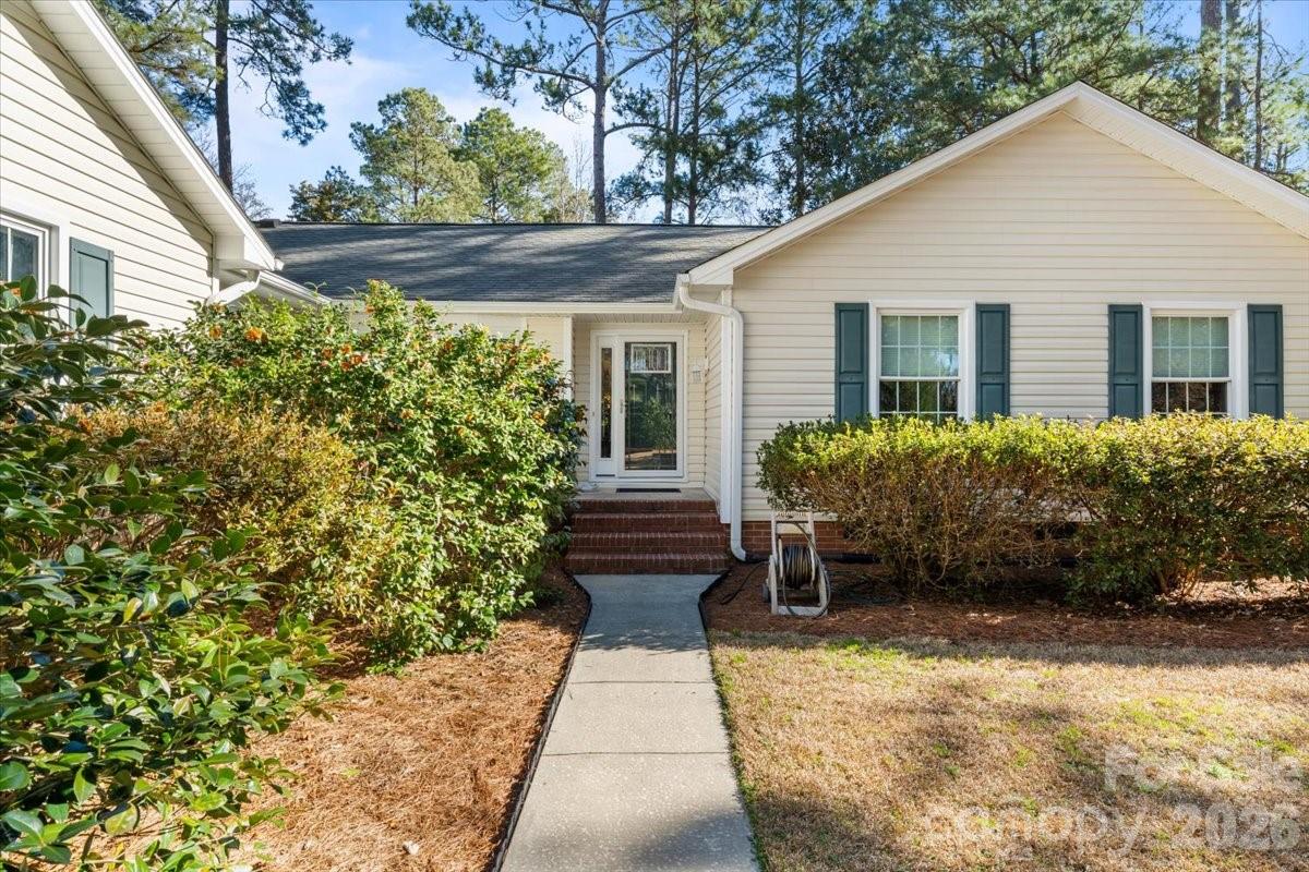 7980 Glasgow Drive — Laurinburg