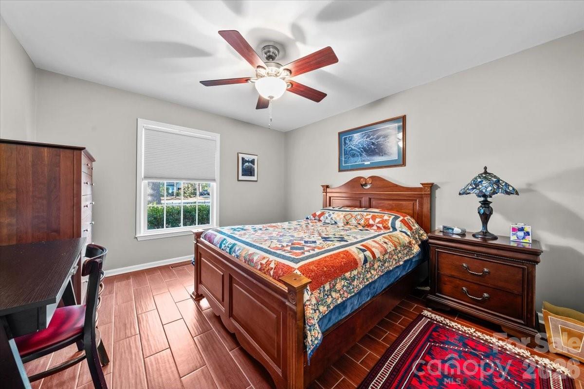 7980 Glasgow Drive — Laurinburg