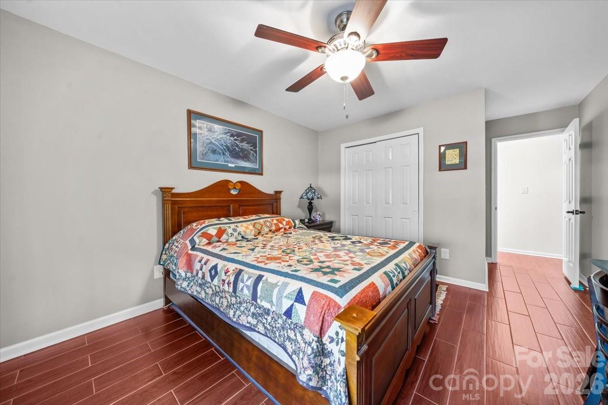 7980 Glasgow Drive — Laurinburg