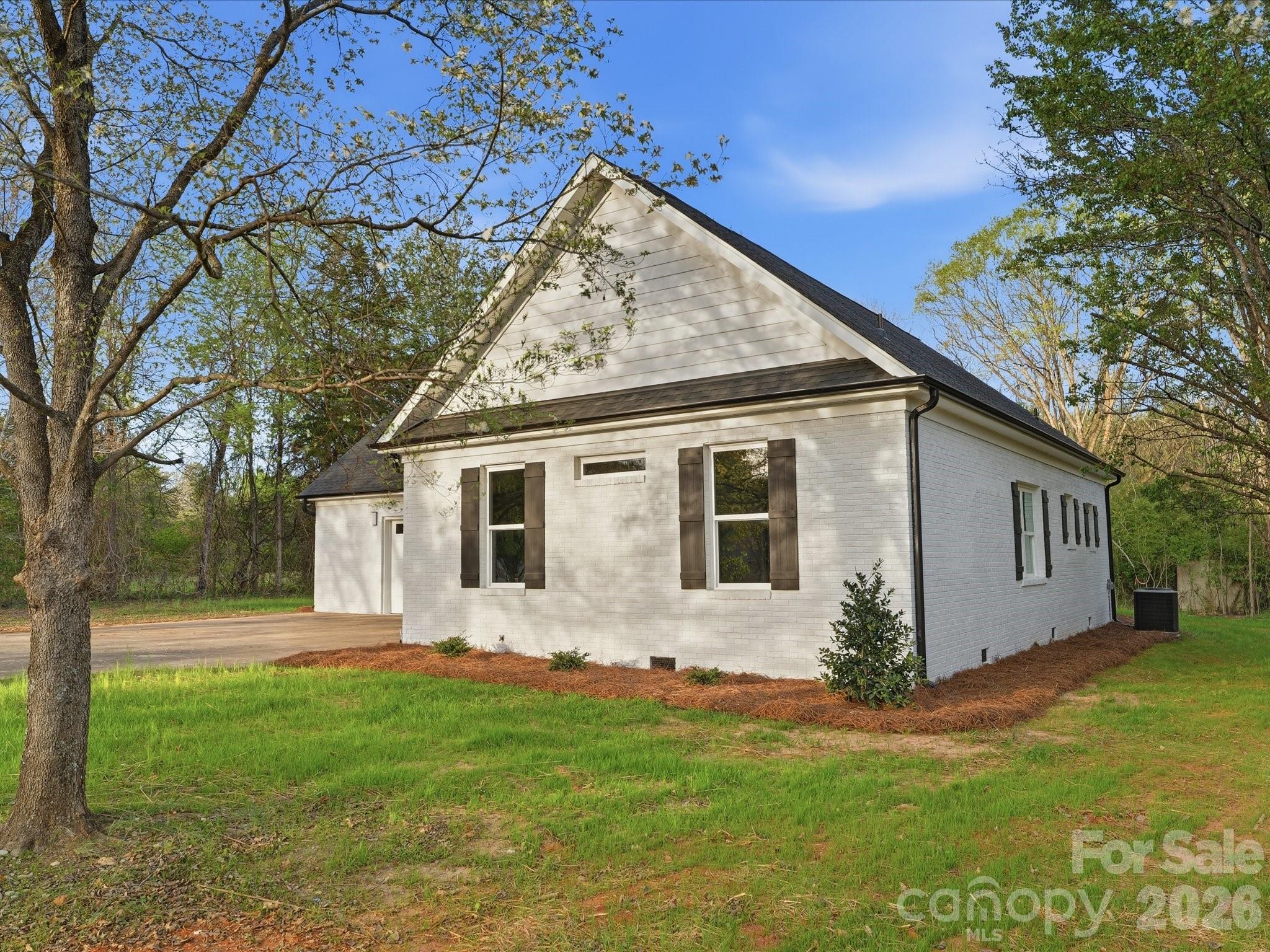 1491 Cedar Grove Road — Clover