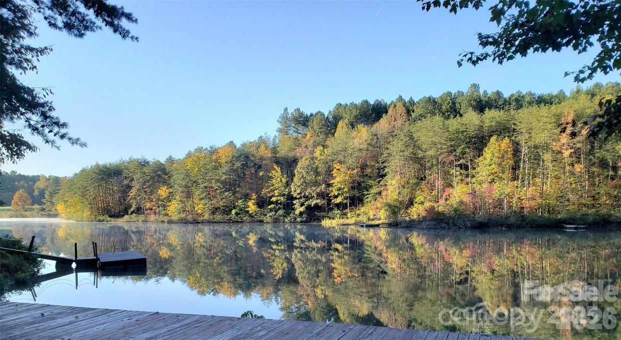 447 Hidden Lake Parkway — Nebo