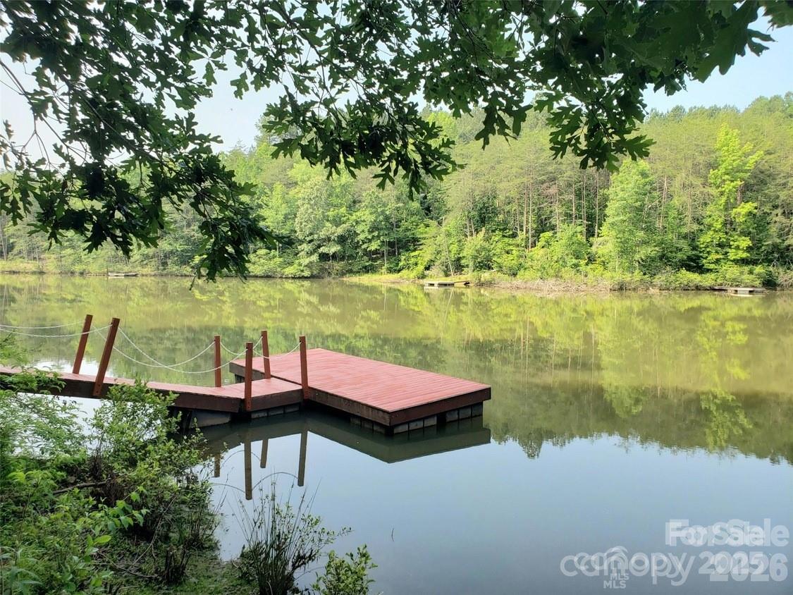 447 Hidden Lake Parkway — Nebo