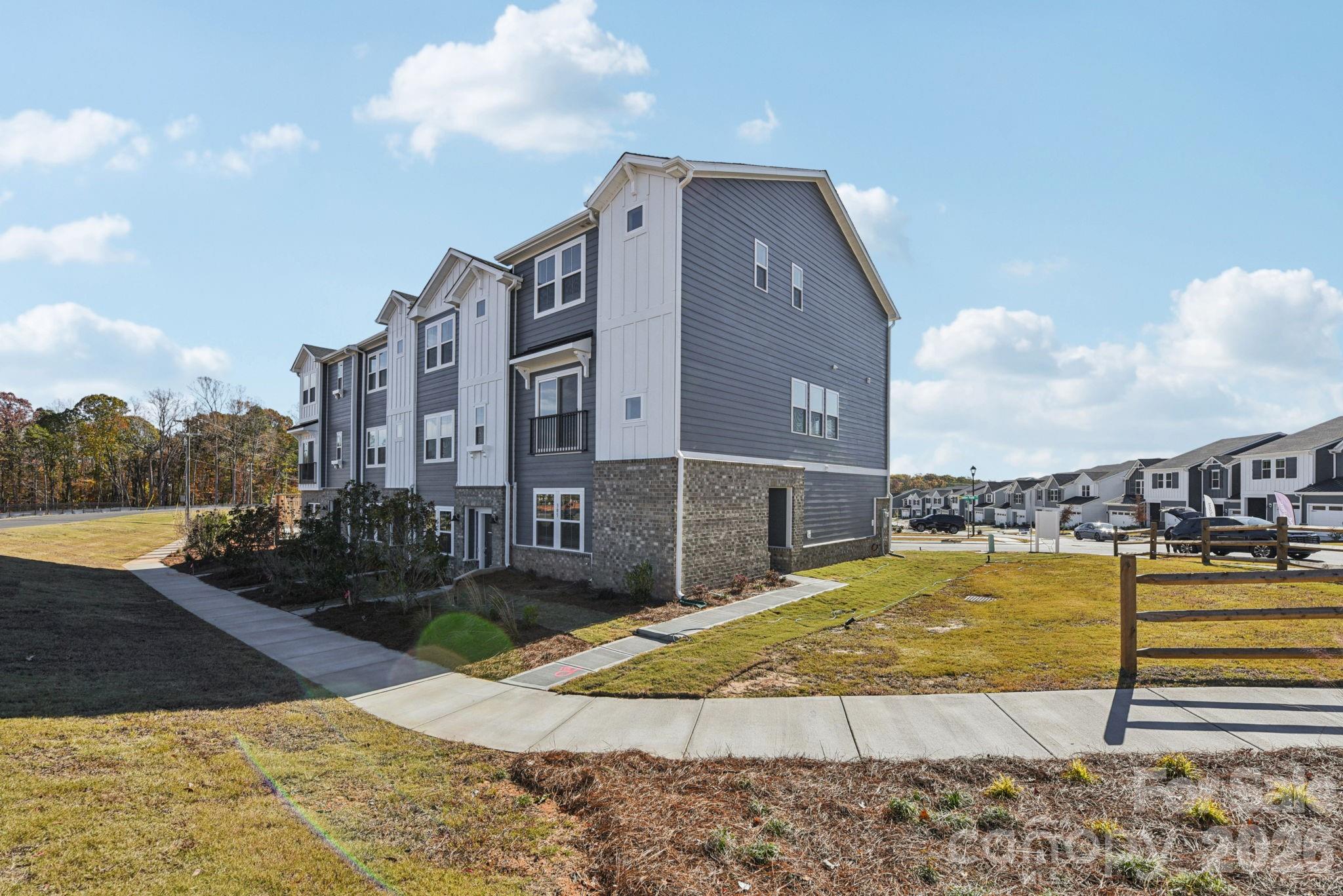 343 Golden Maple Court — Fort Mill