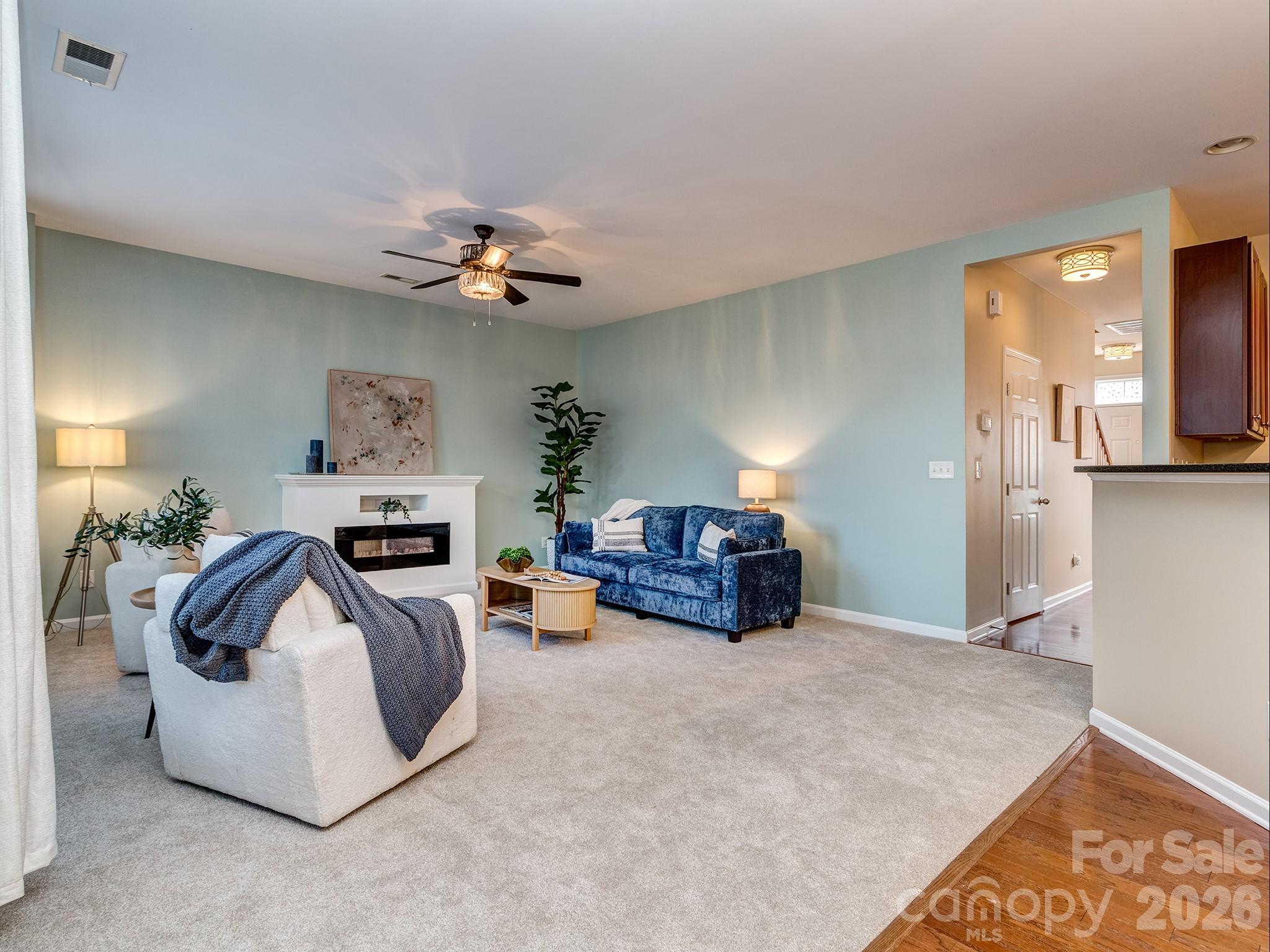 5922 Union Pacific Avenue — Charlotte