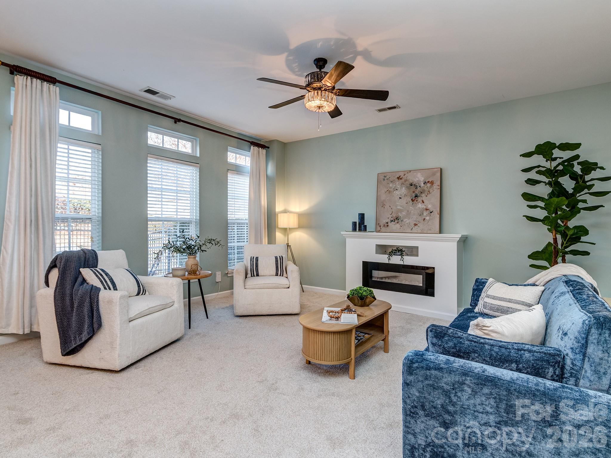5922 Union Pacific Avenue — Charlotte