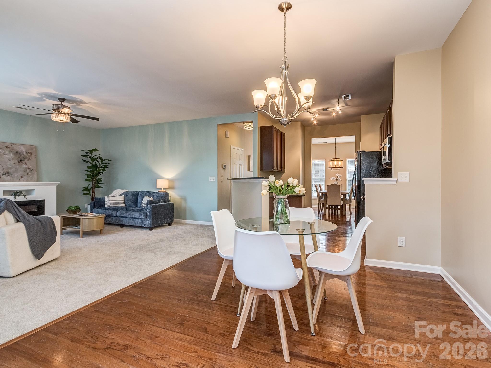 5922 Union Pacific Avenue — Charlotte