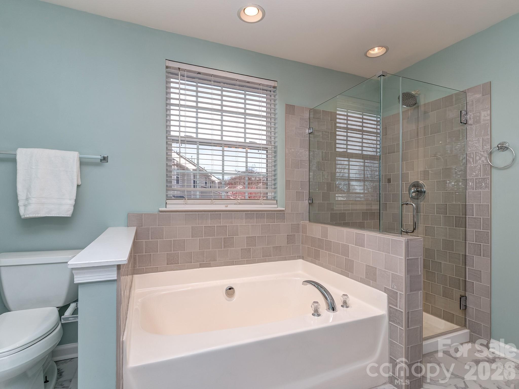 5922 Union Pacific Avenue — Charlotte