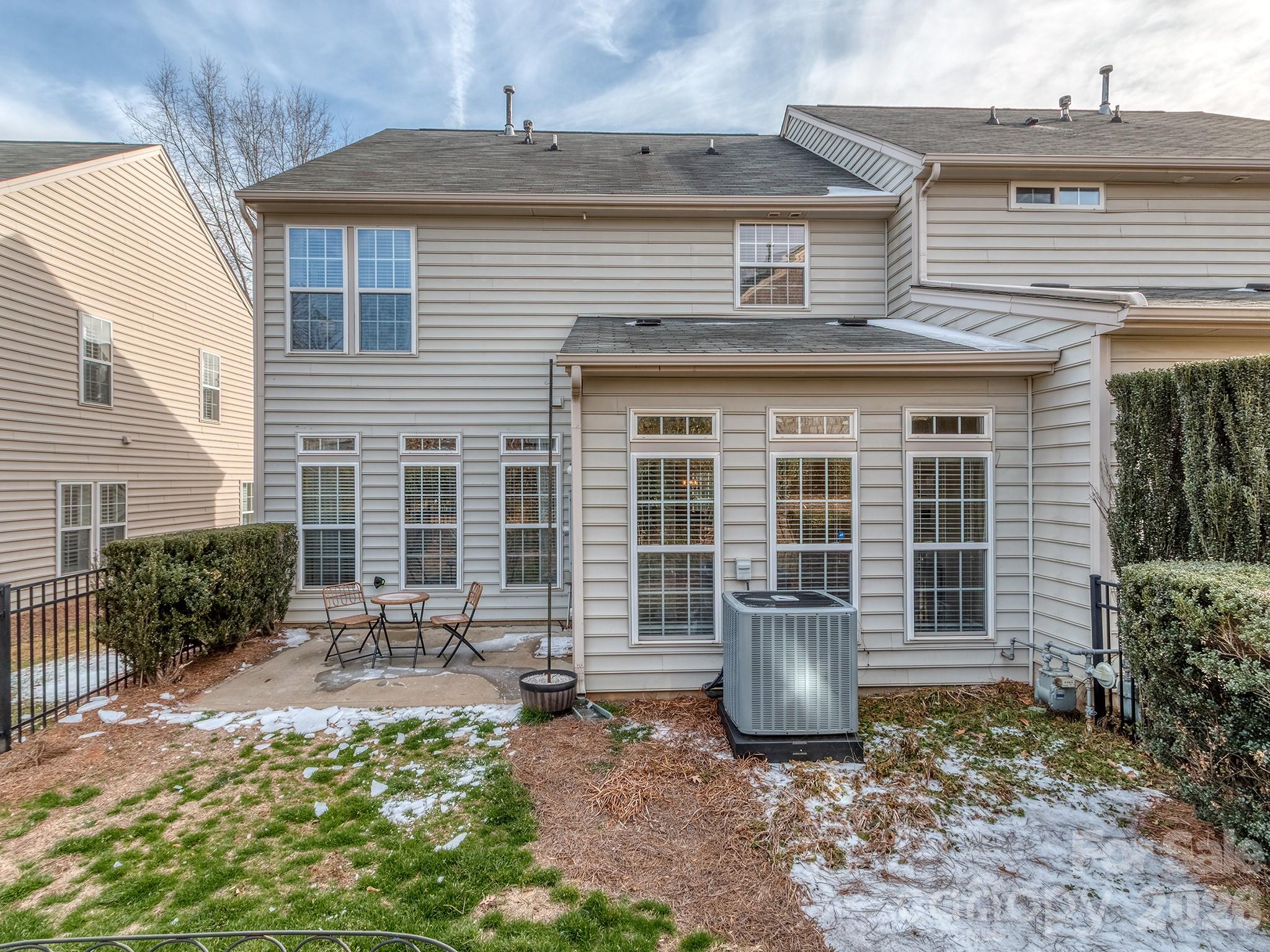 5922 Union Pacific Avenue — Charlotte