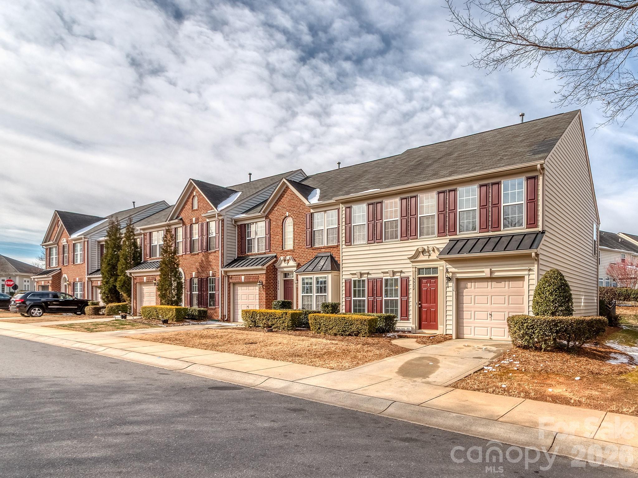 5922 Union Pacific Avenue — Charlotte