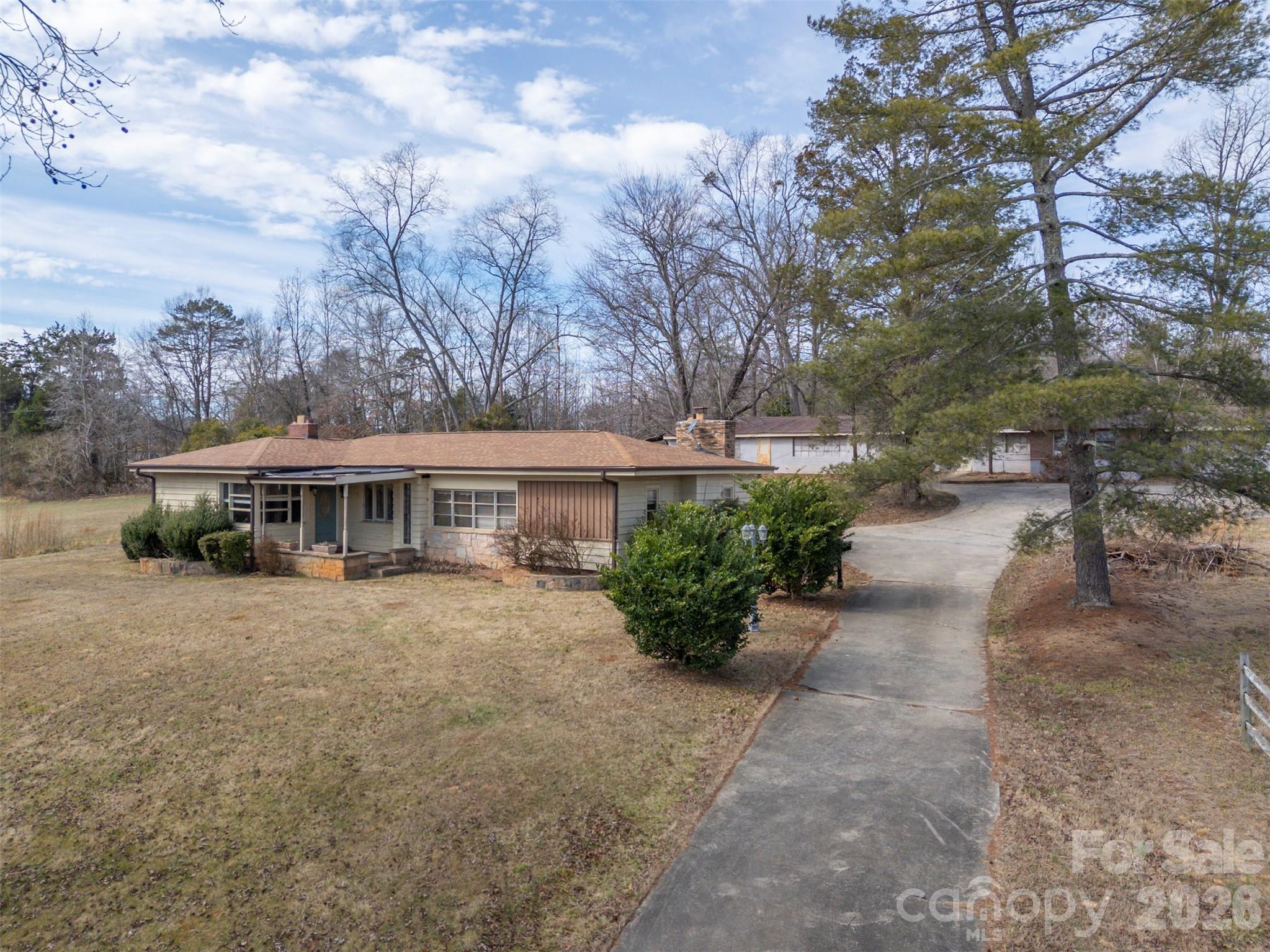 1092 NC 120 Highway — Mooresboro
