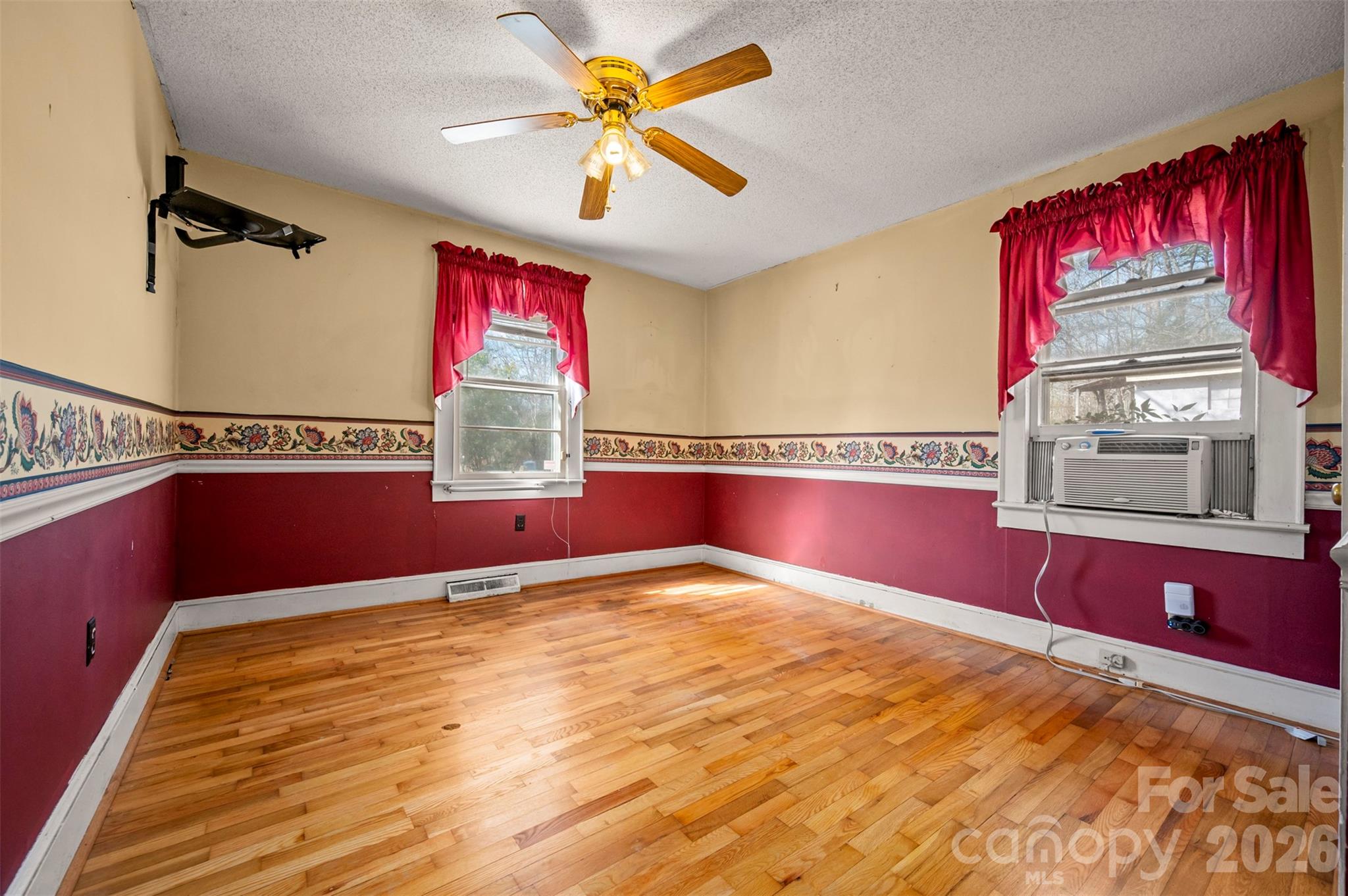 1092 NC 120 Highway — Mooresboro