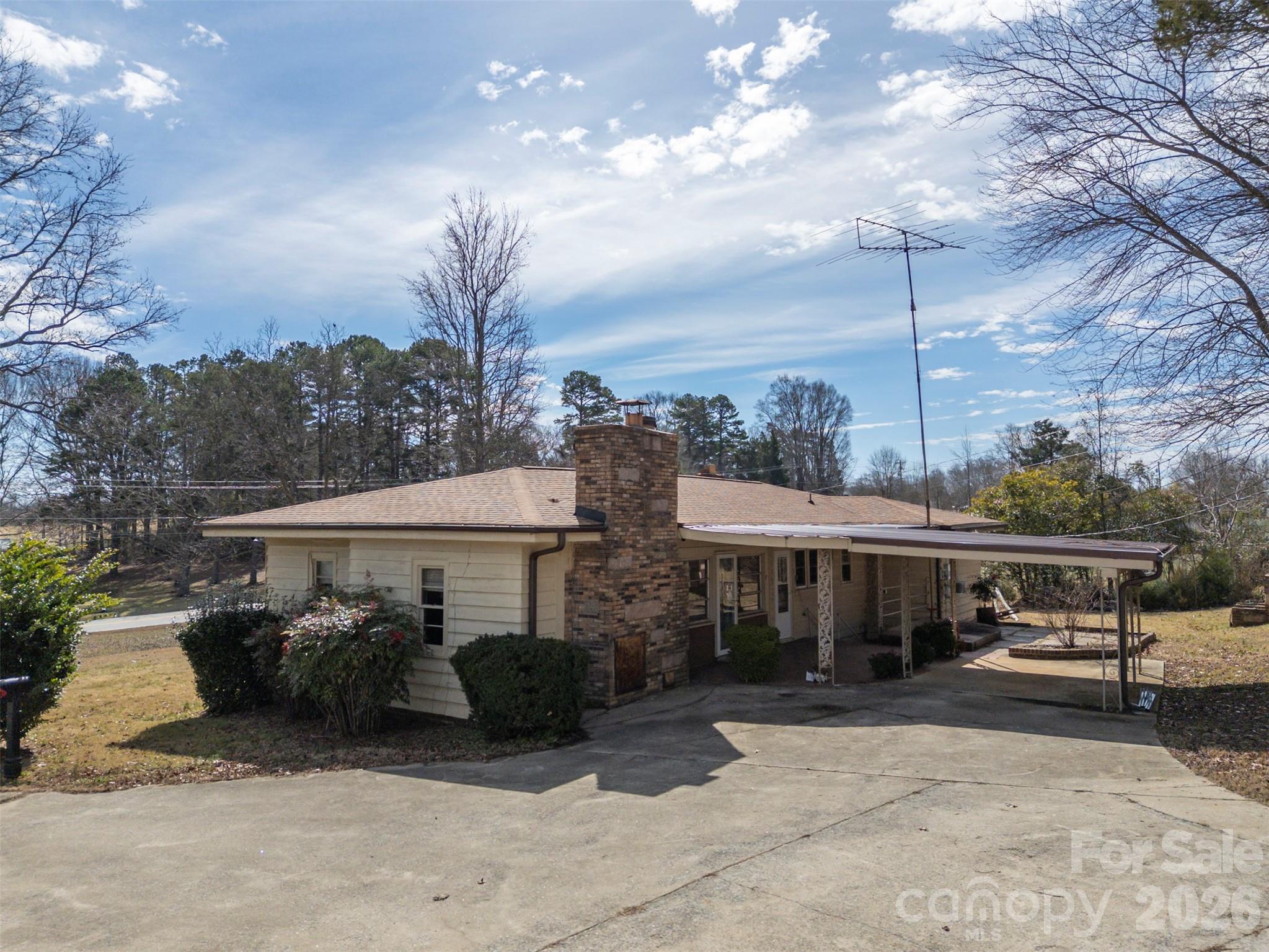 1092 NC 120 Highway — Mooresboro