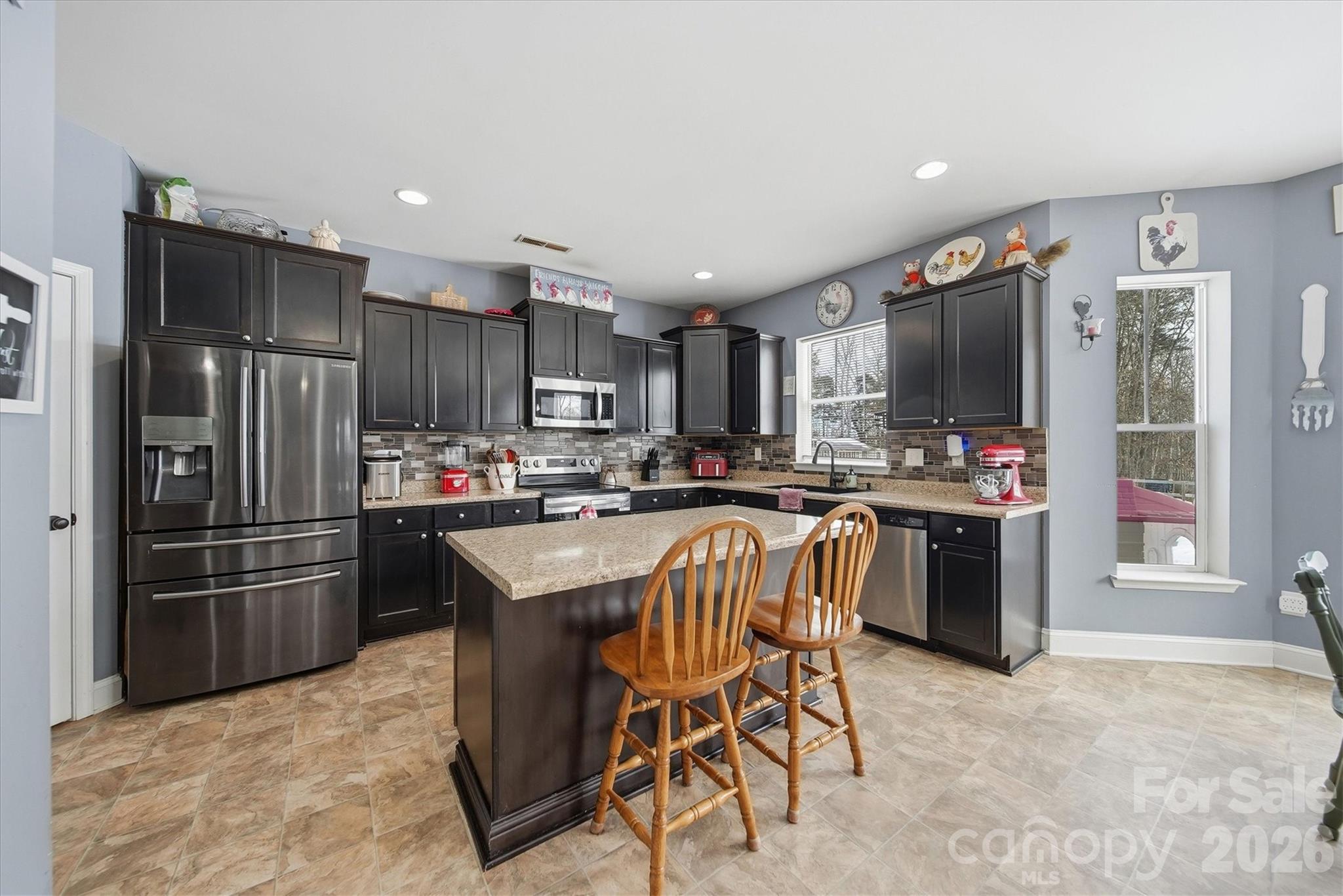 136 Mountain Island Drive — Statesville