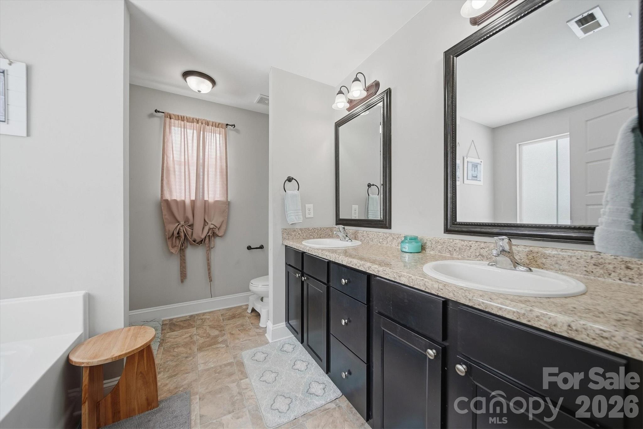 136 Mountain Island Drive — Statesville