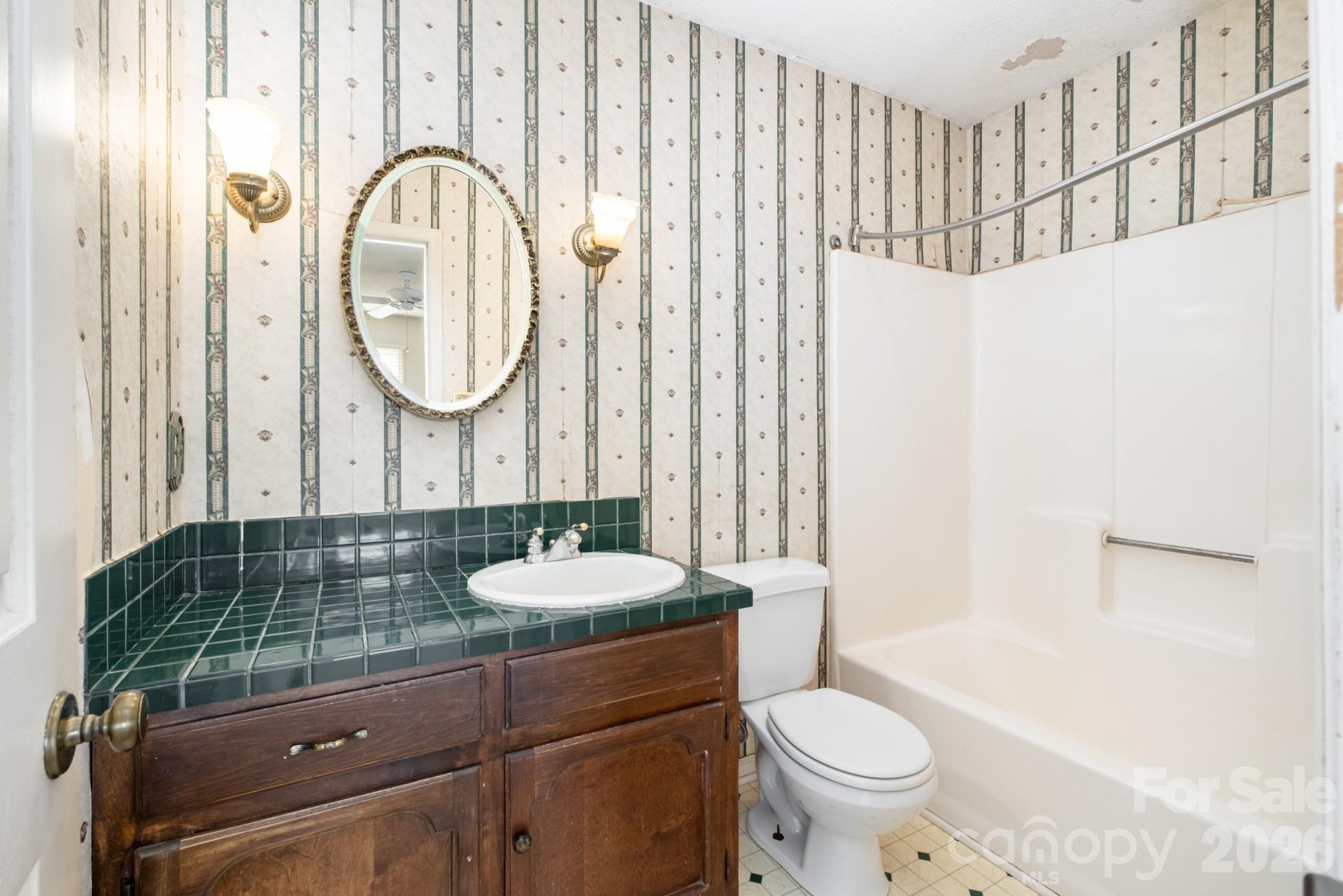 420 Saddlewood Drive — Gastonia