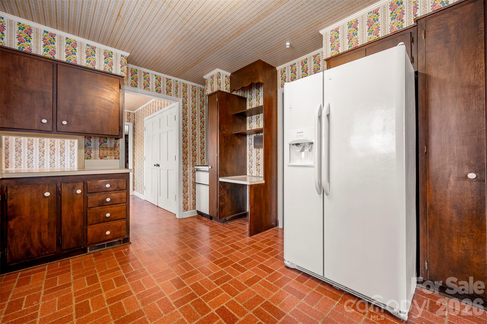 149 Woodbriar Drive — Forest City