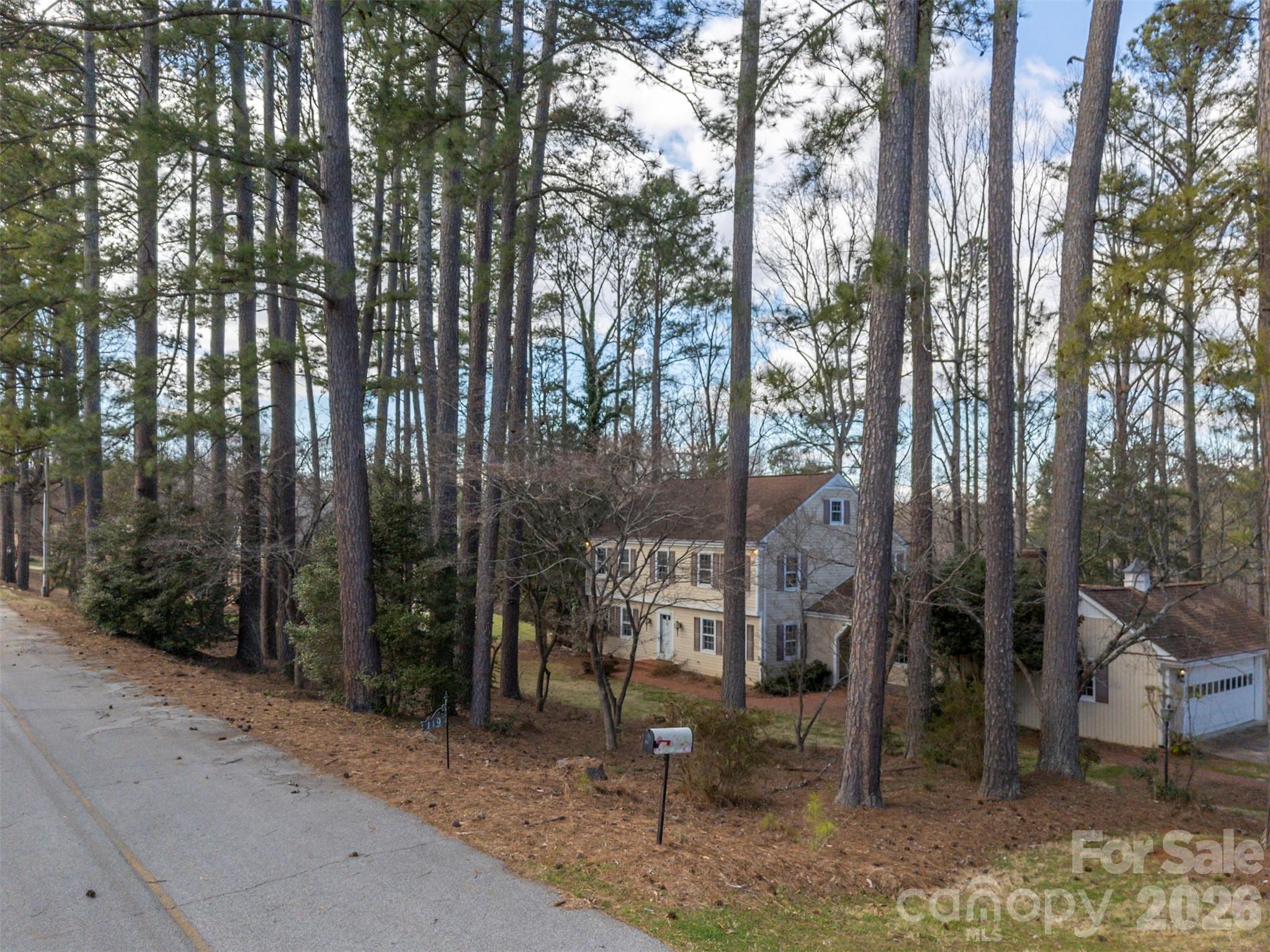 149 Woodbriar Drive — Forest City