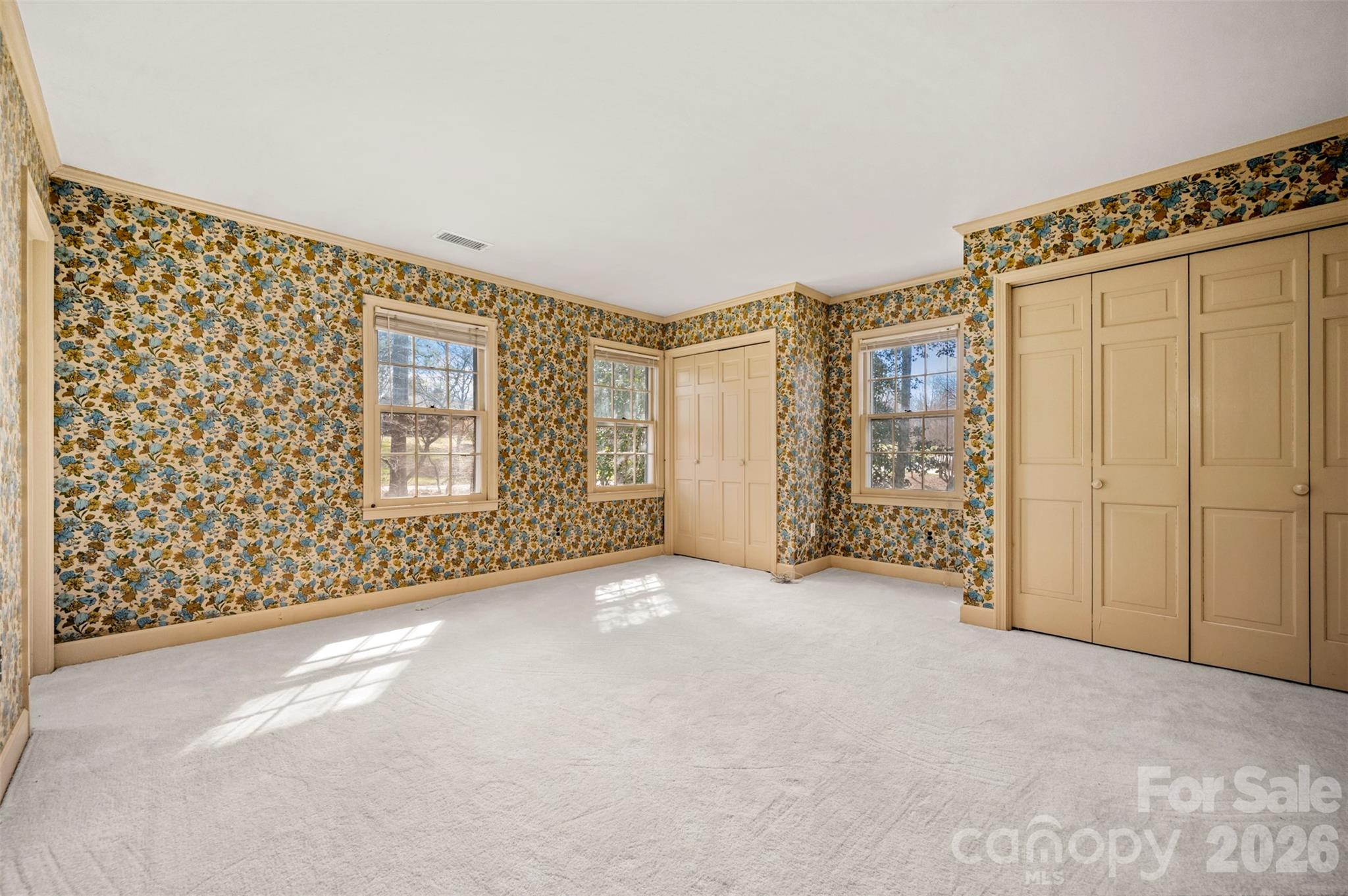 149 Woodbriar Drive — Forest City
