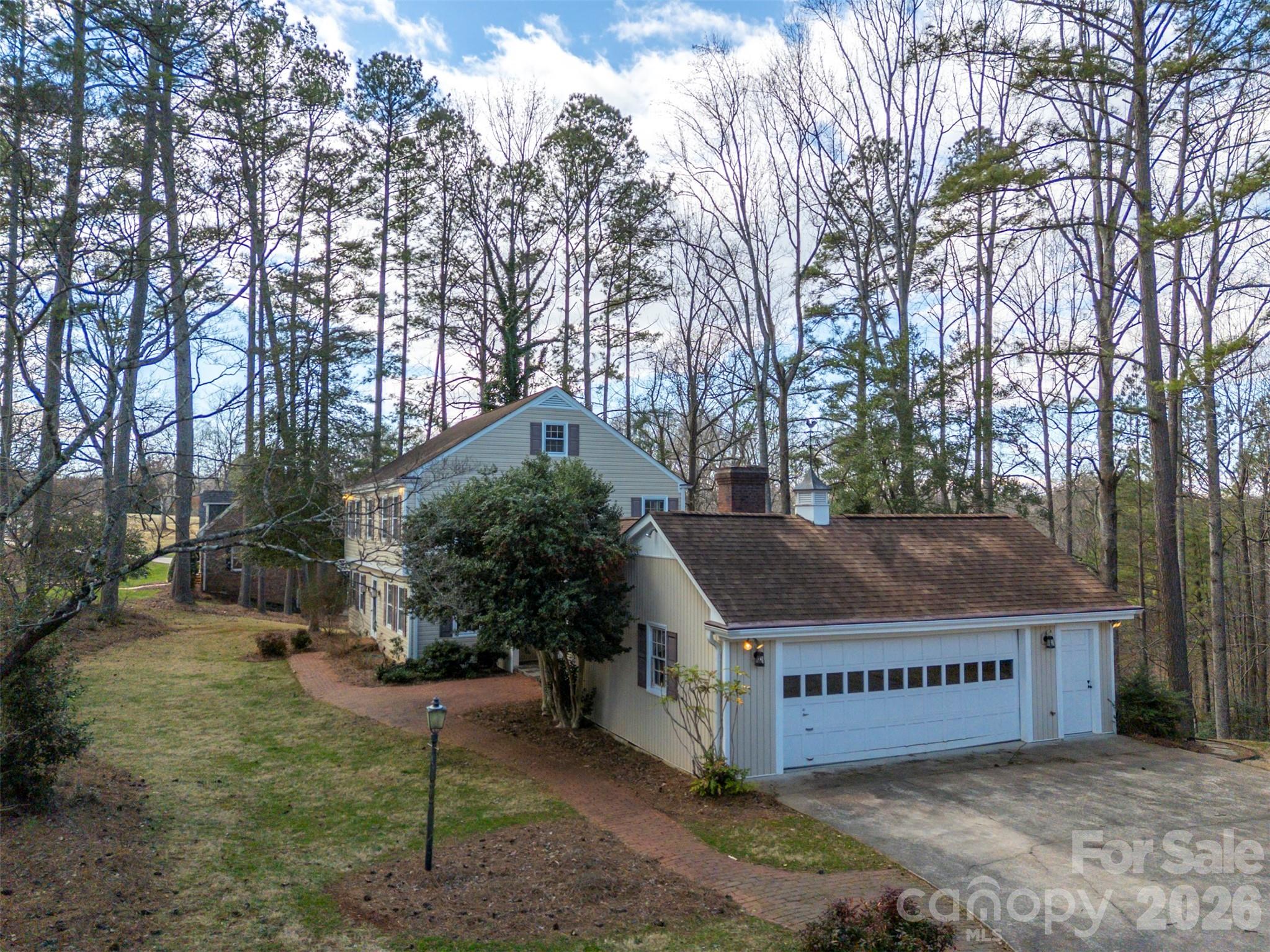 149 Woodbriar Drive — Forest City