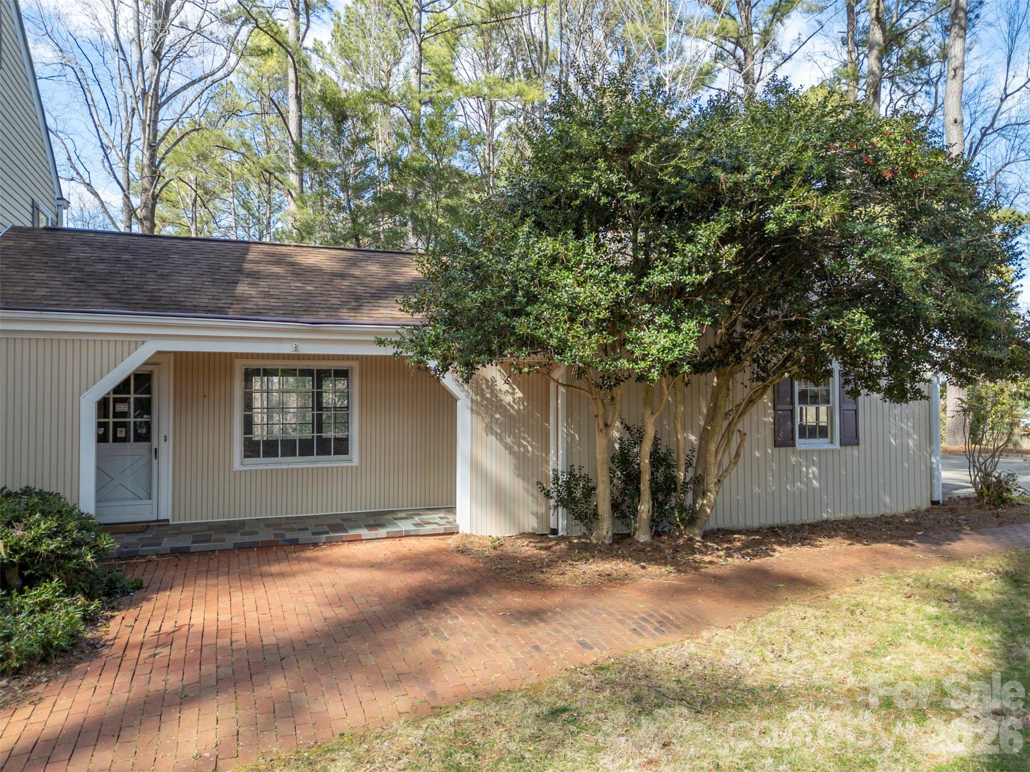 149 Woodbriar Drive — Forest City