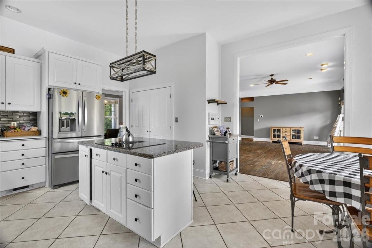 498 Johnson Dairy Road — Mooresville