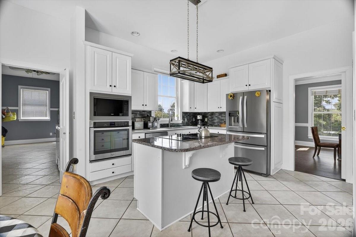 498 Johnson Dairy Road — Mooresville