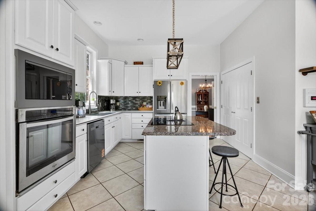 498 Johnson Dairy Road — Mooresville