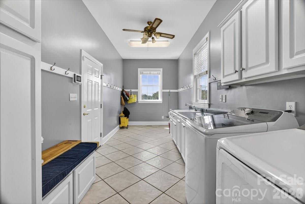 498 Johnson Dairy Road — Mooresville