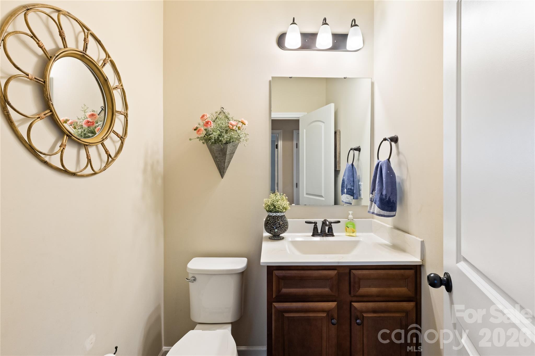 348 Pleasant View Lane SE — Concord