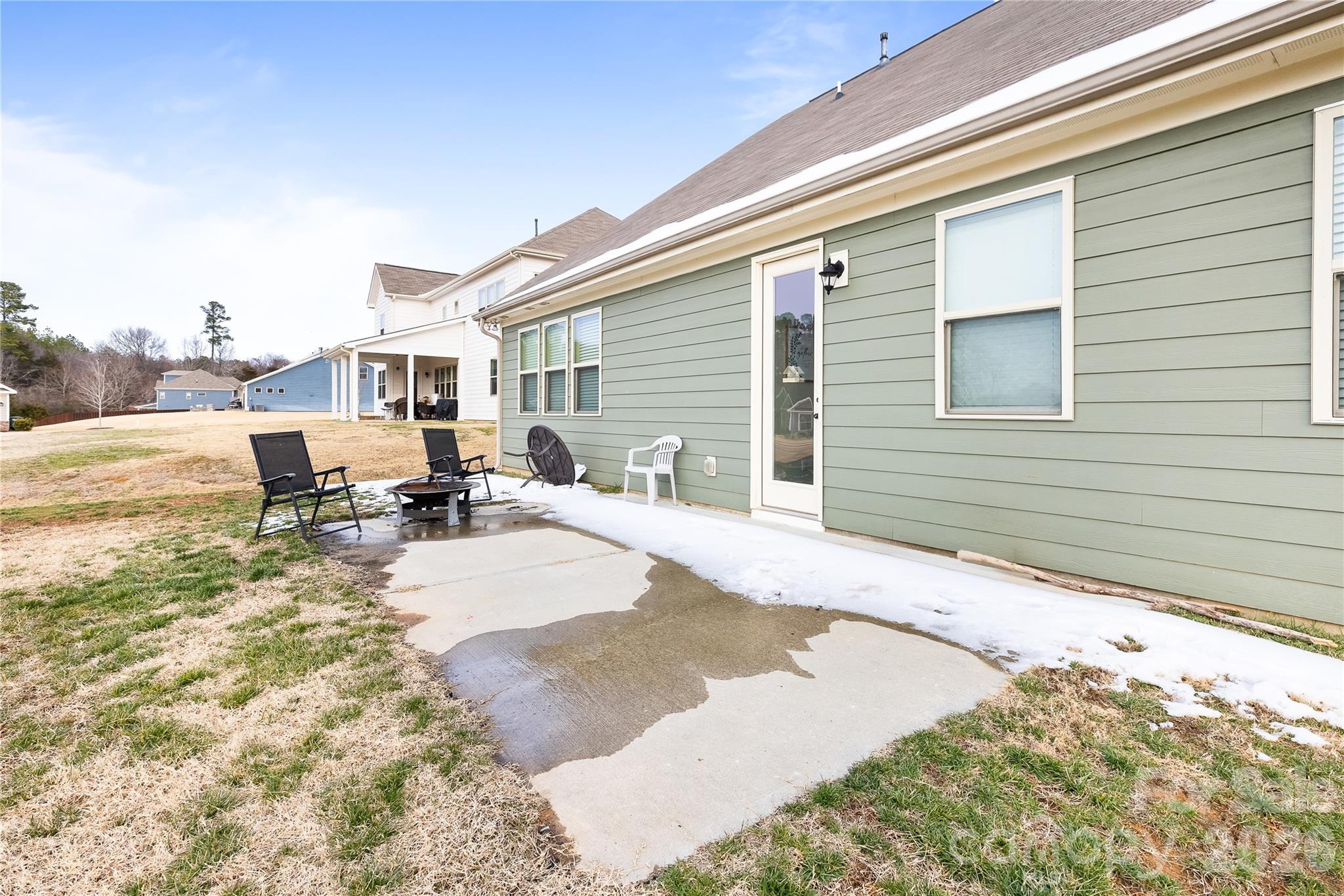 348 Pleasant View Lane SE — Concord
