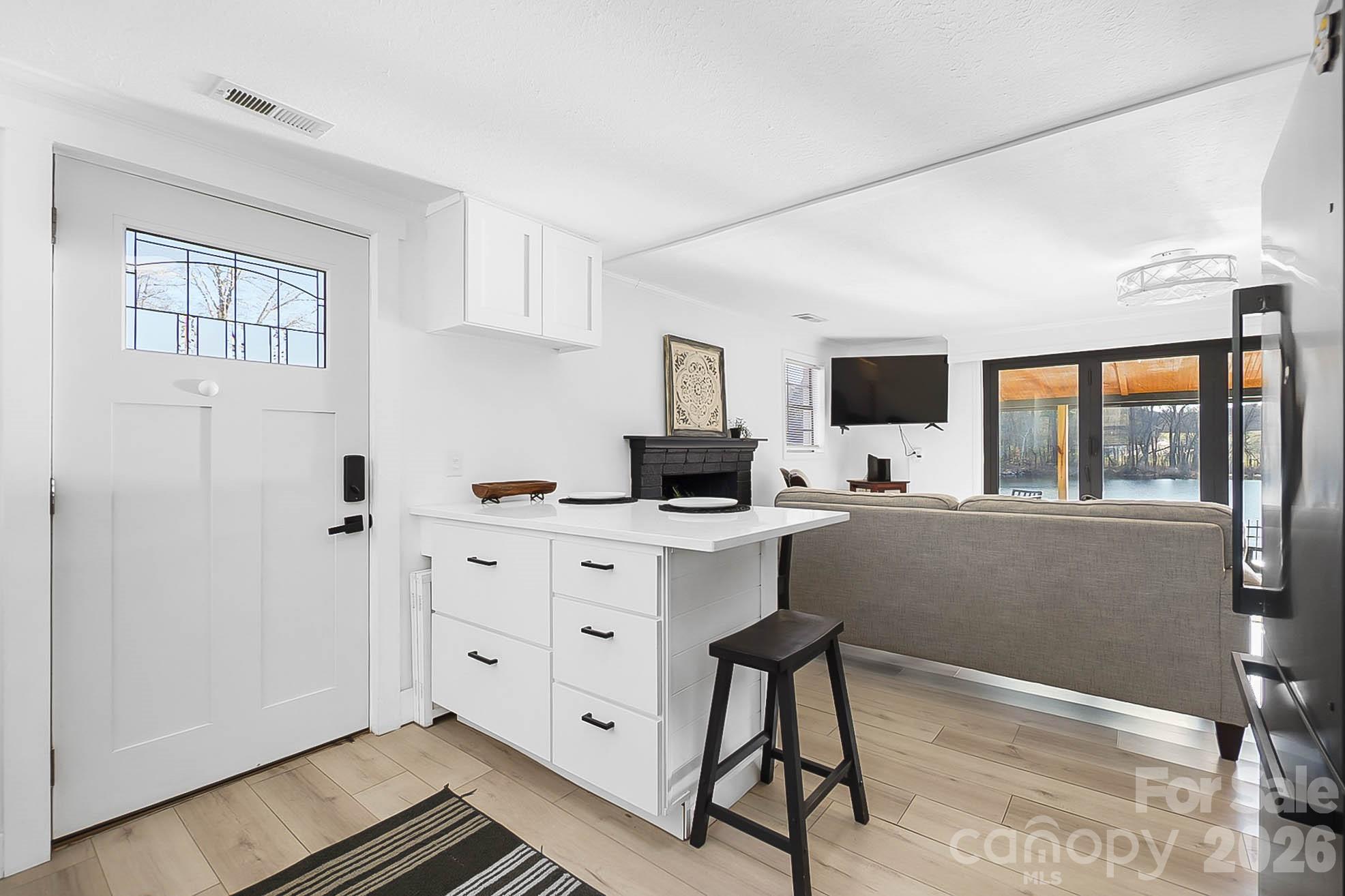22246 Oakwood Road — Albemarle