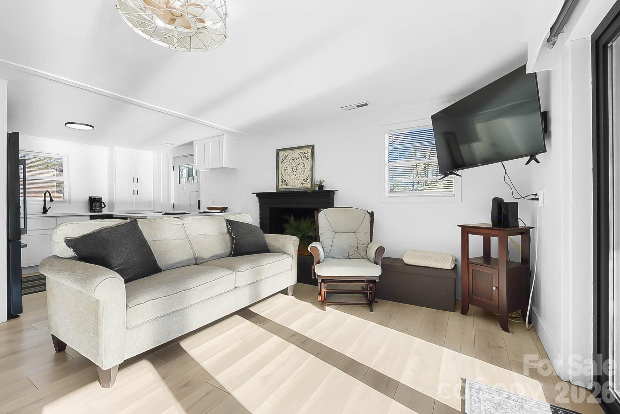 22246 Oakwood Road — Albemarle