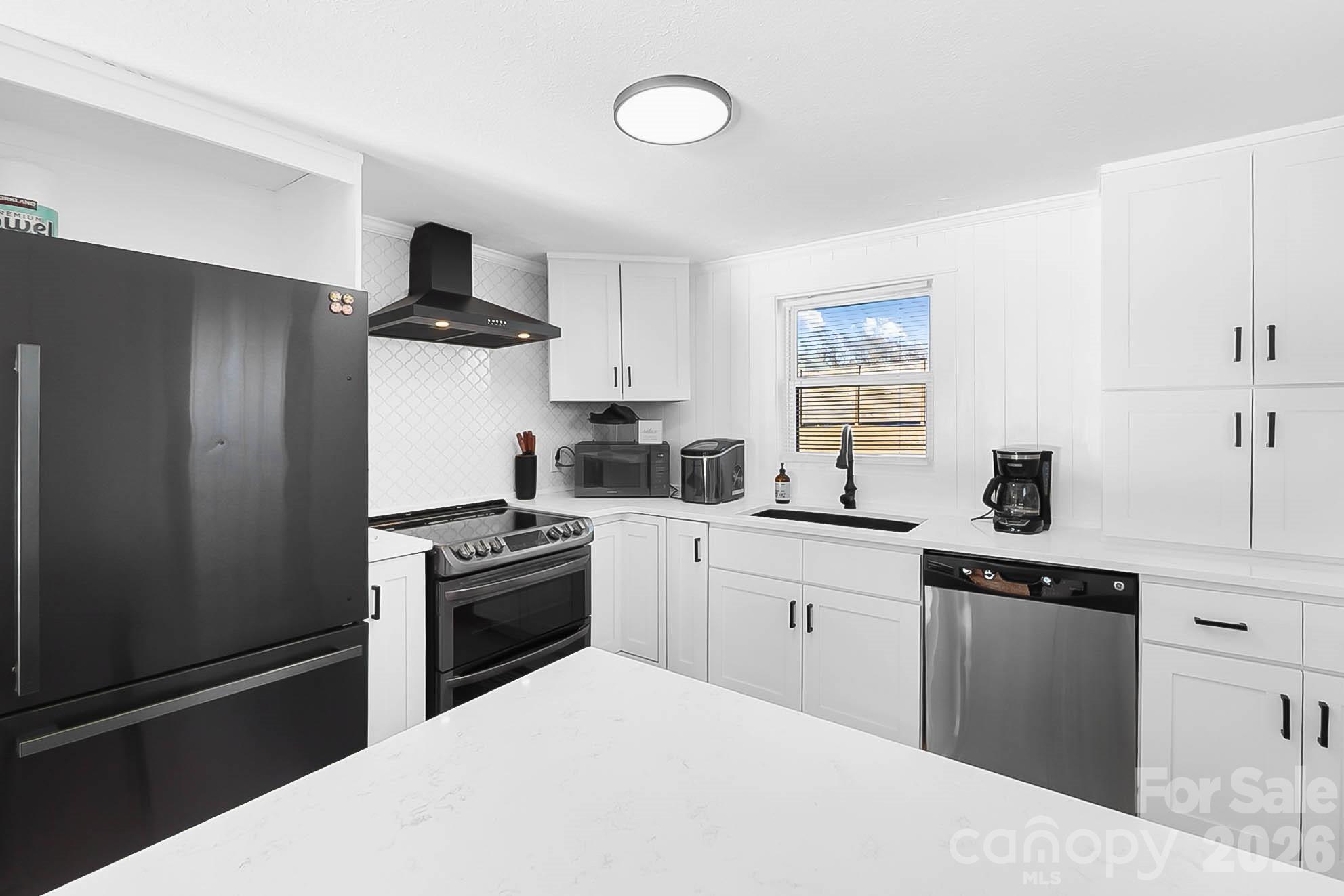 22246 Oakwood Road — Albemarle