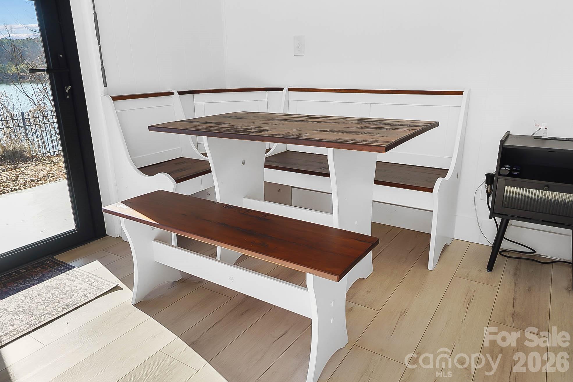 22246 Oakwood Road — Albemarle