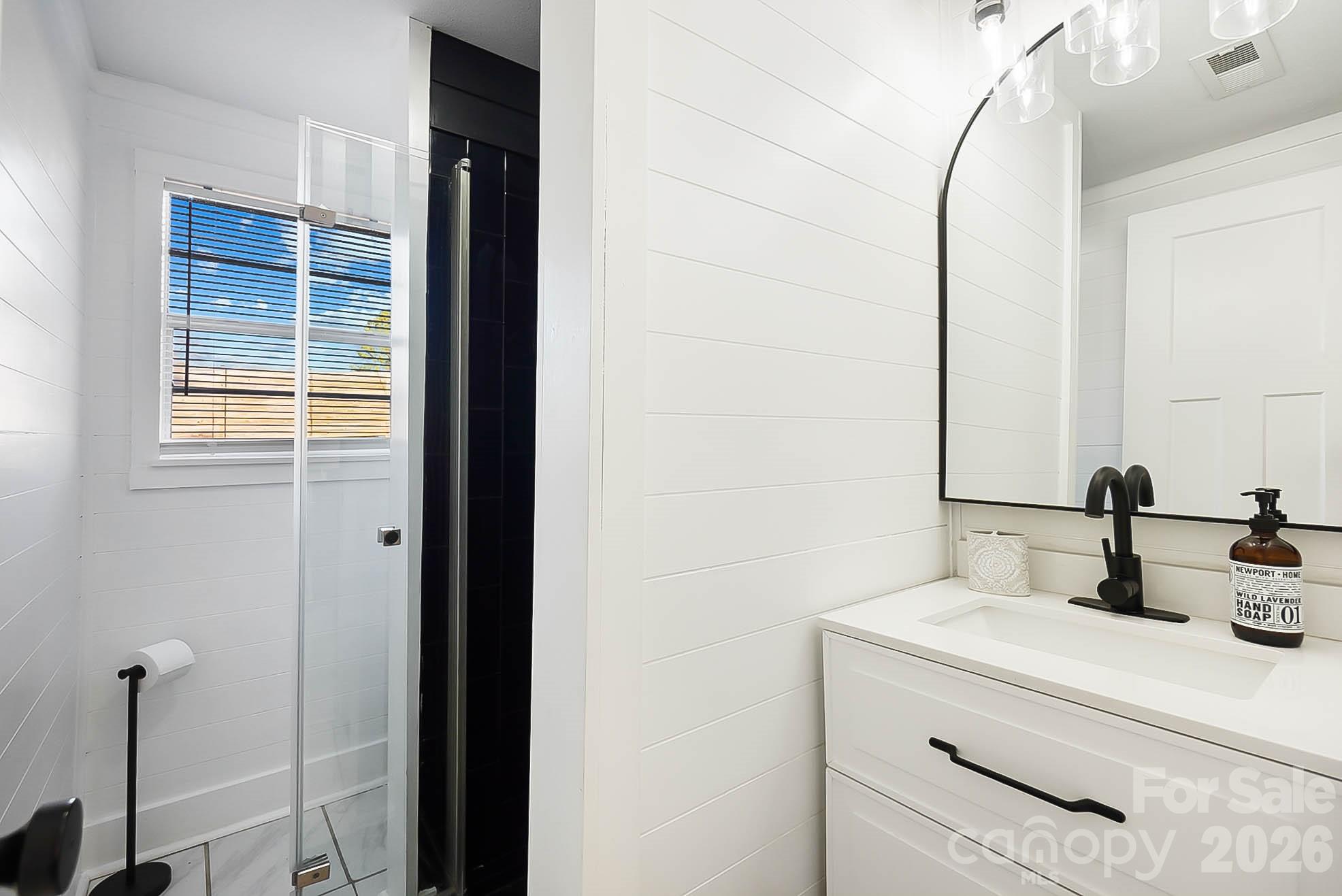 22246 Oakwood Road — Albemarle