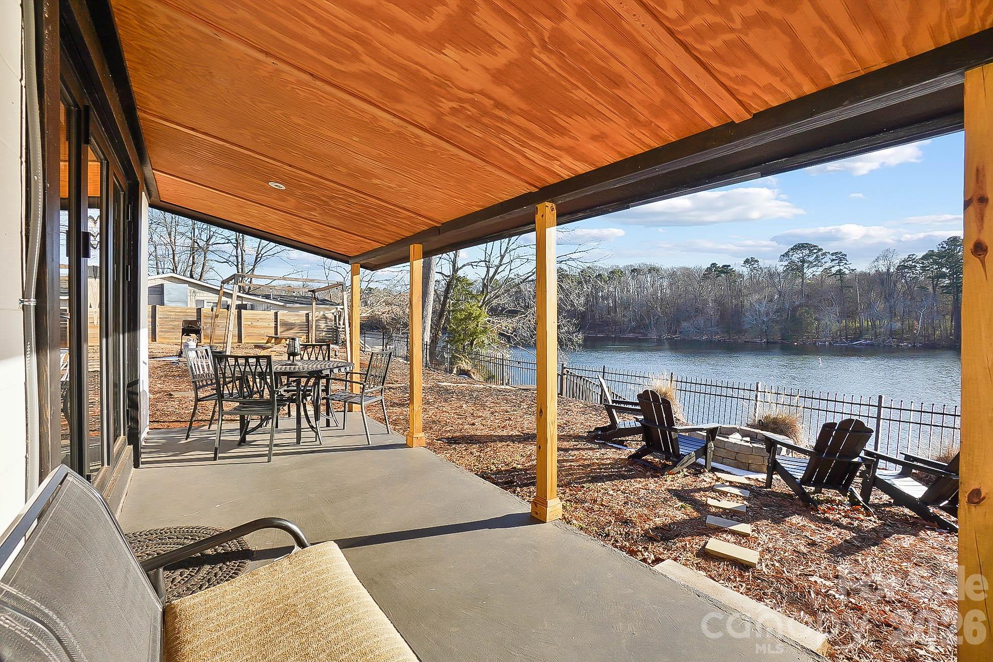 22246 Oakwood Road — Albemarle