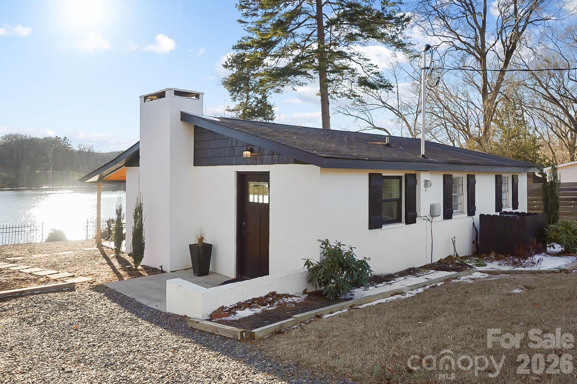 22246 Oakwood Road — Albemarle