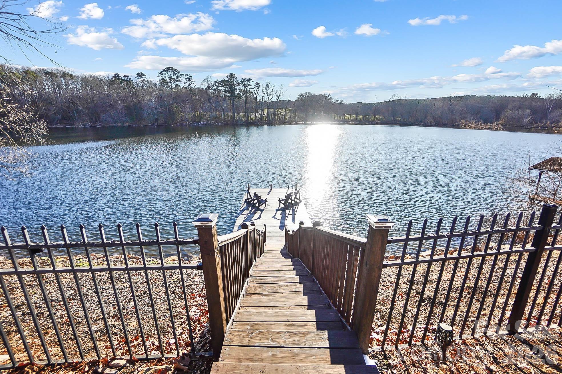 22246 Oakwood Road — Albemarle