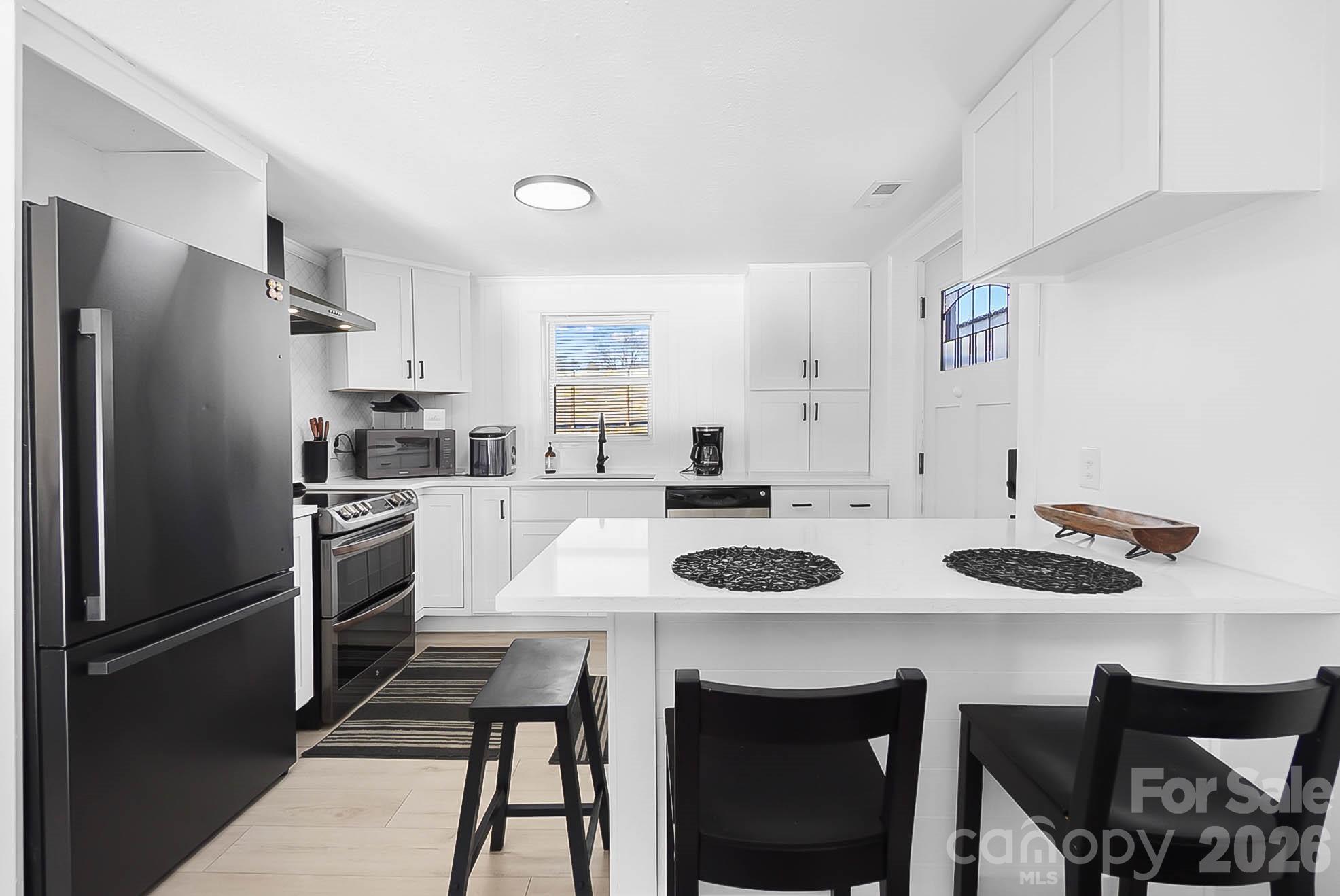 22246 Oakwood Road — Albemarle