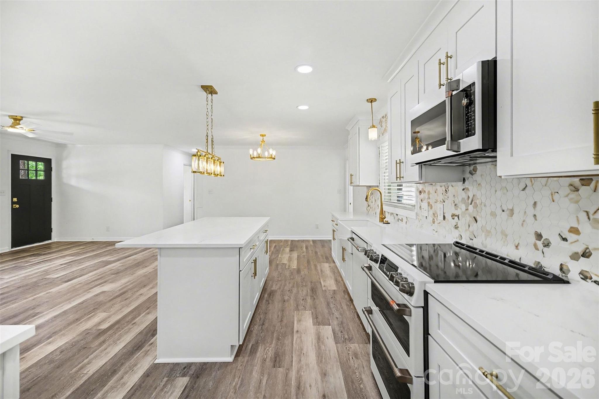 11630 Trails End Lane — Huntersville