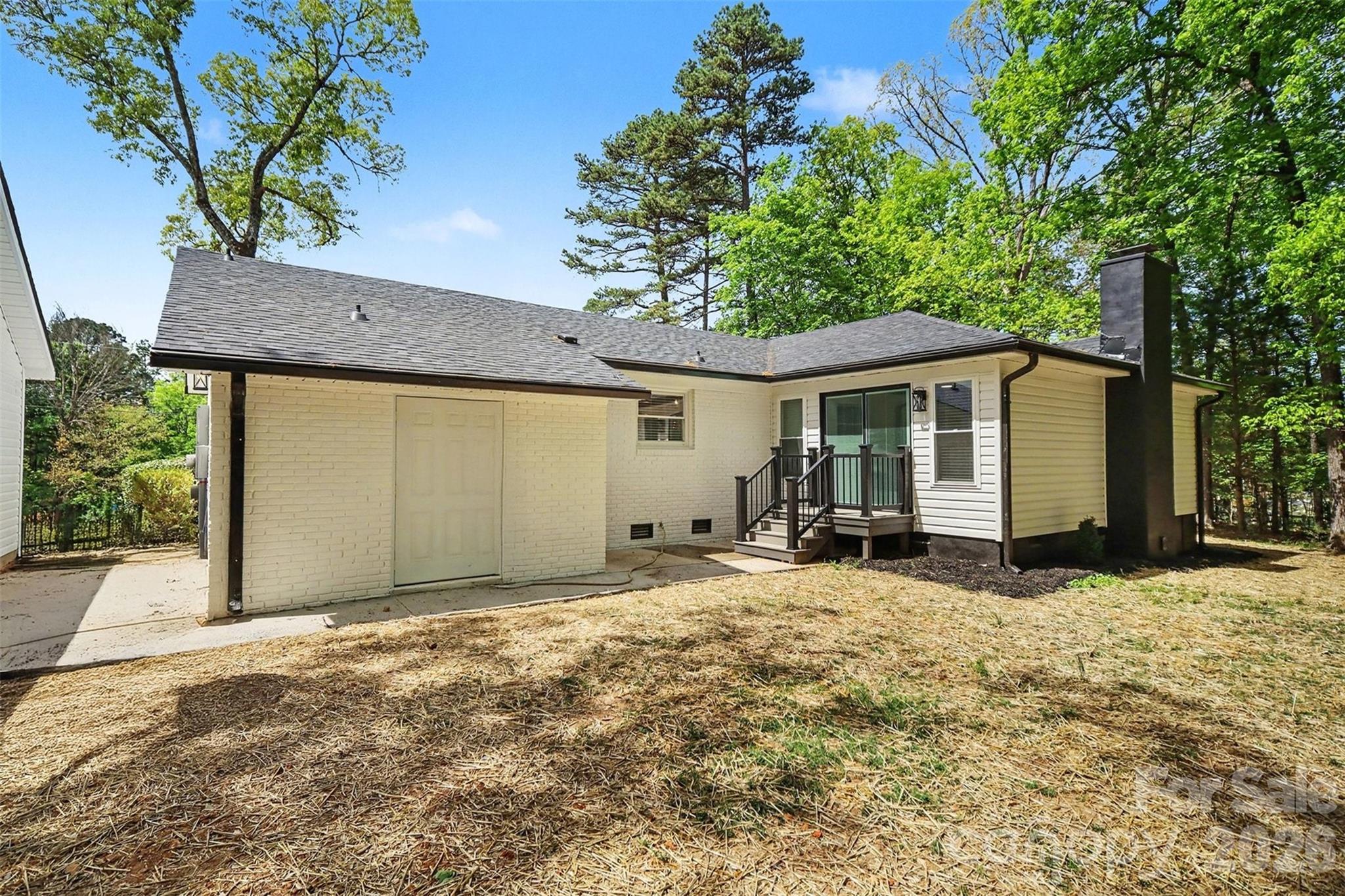11630 Trails End Lane — Huntersville