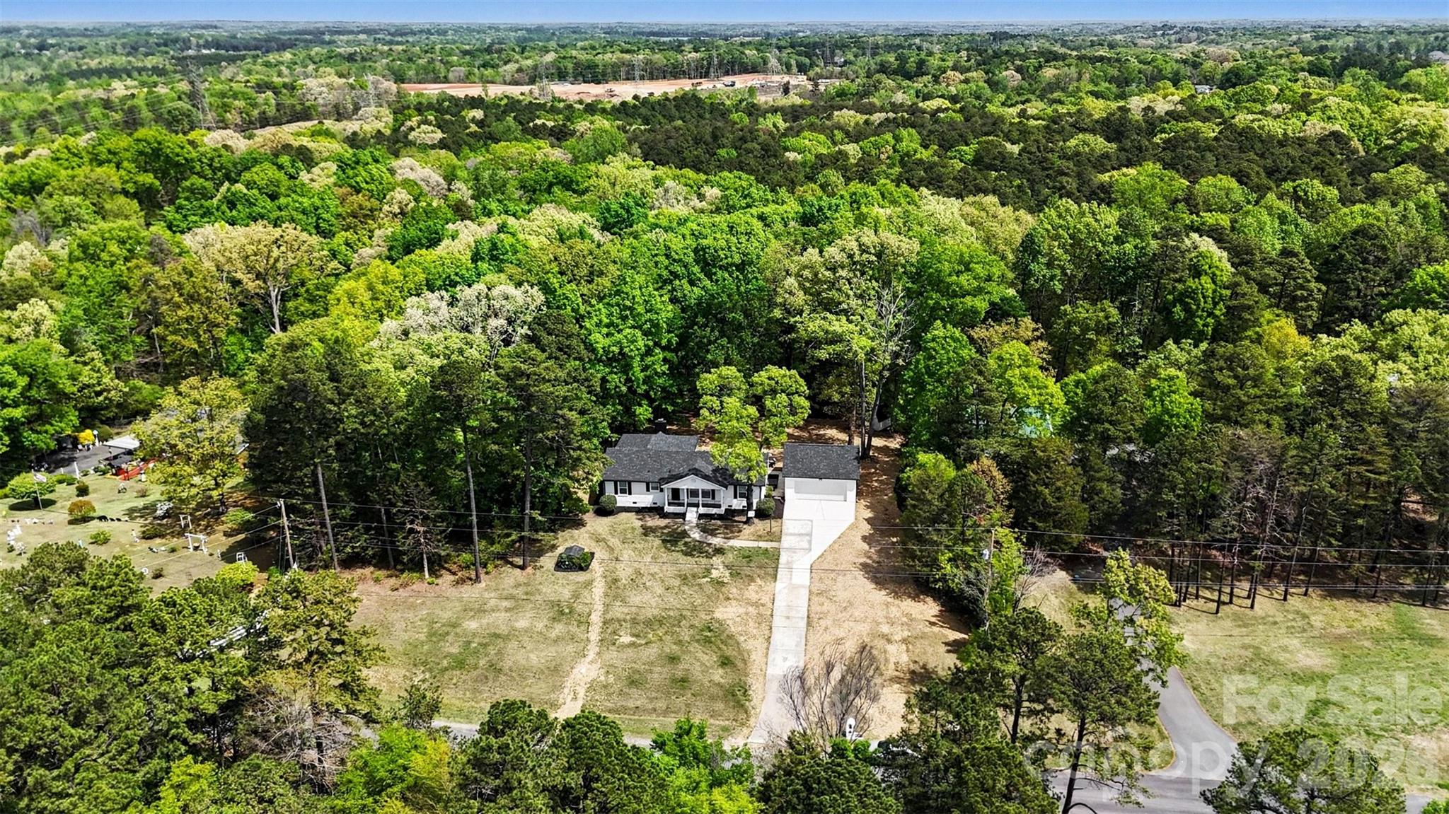 11630 Trails End Lane — Huntersville