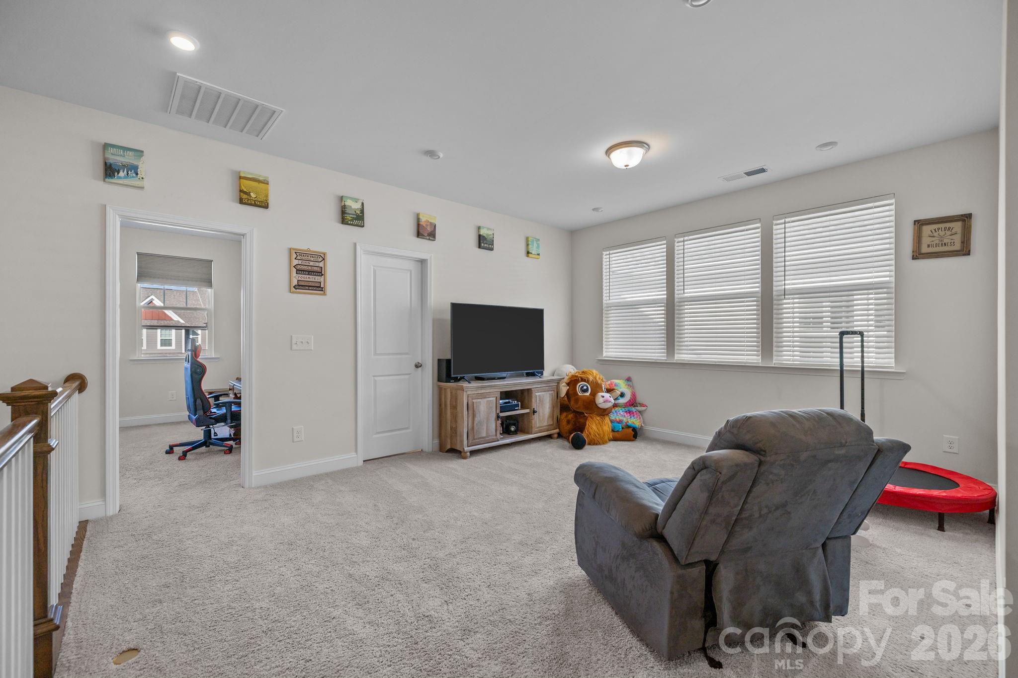 234 Boxelder Road — Clover