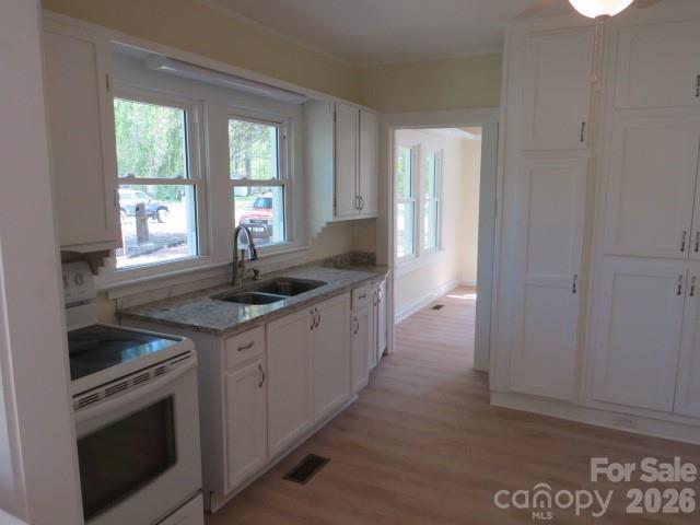 736 Country Club Drive — State Road