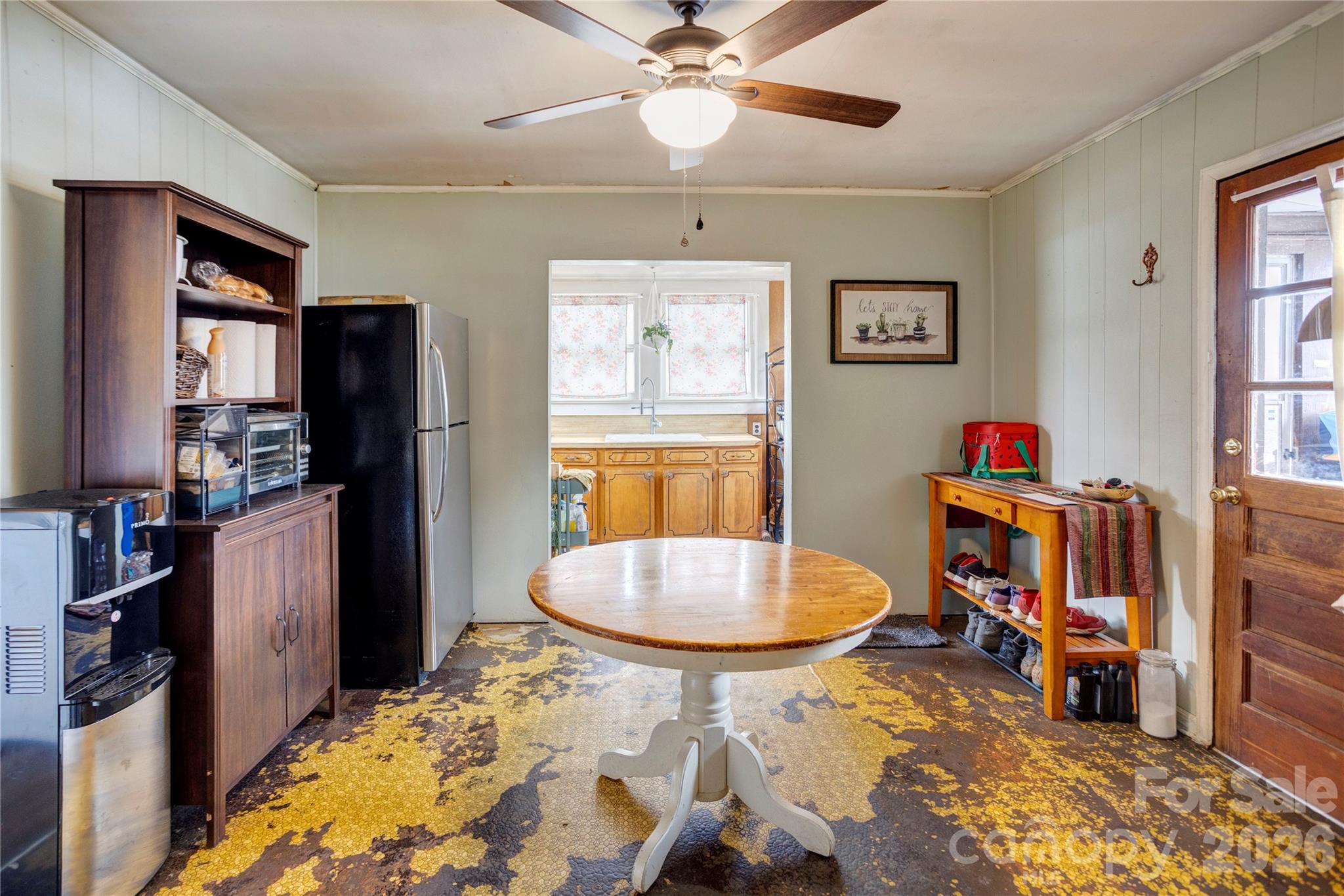 402 N Salisbury Avenue — Spencer